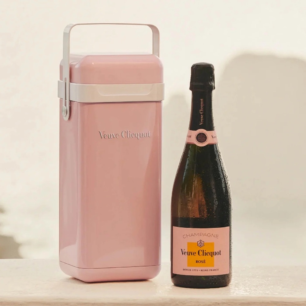 NEW authentic VEUVE CLICQUOT ROSE COOLER - Picture 6 of 9